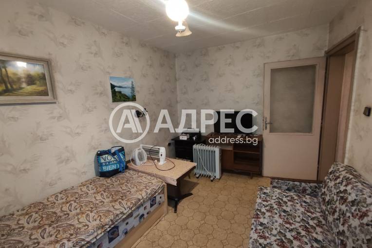 Двустаен апартамент, Пазарджик, Идеален център, 693548, Снимка 2
