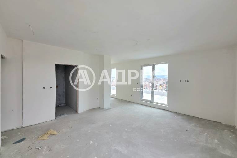 Многостаен апартамент, София, Левски, 681549, Снимка 2