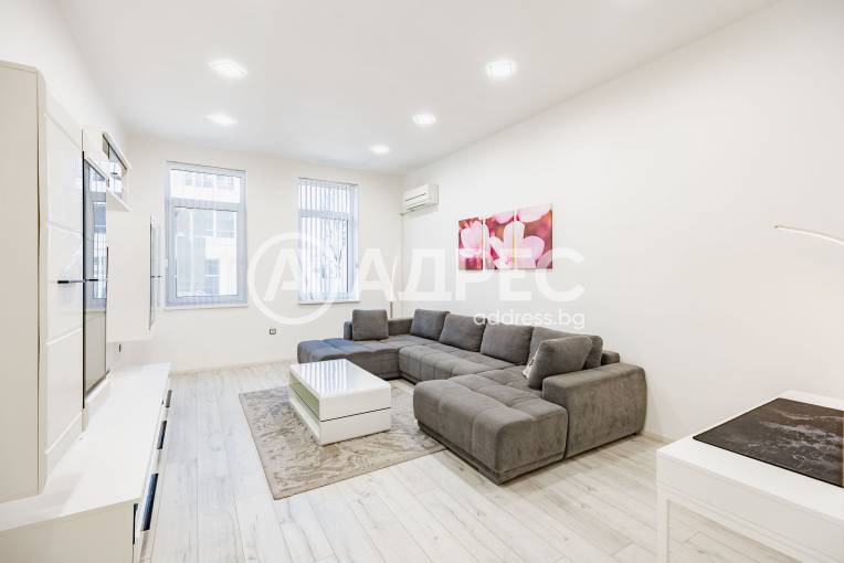Тристаен апартамент, Варна, Център, 689549, Снимка 3