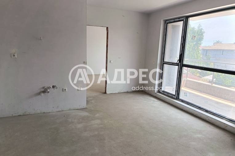 Двустаен апартамент, Варна, к.к. Св.Св. Константин и Елена, 697549, Снимка 1