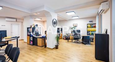 Офис, Варна, ЖП Гара, 681550, Снимка 1