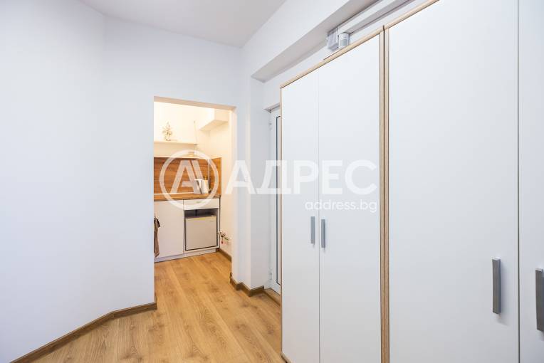 Търговски помещения, Варна, ЖП Гара, 681550, Снимка 8