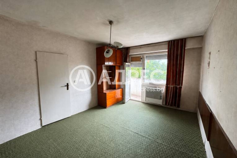 Двустаен апартамент, Попово, 702550, Снимка 1