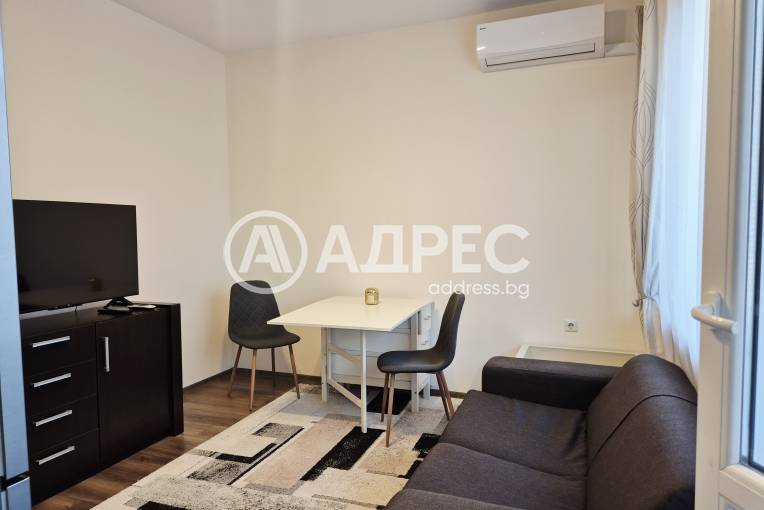 Тристаен апартамент, Варна, Общината, 668551, Снимка 1