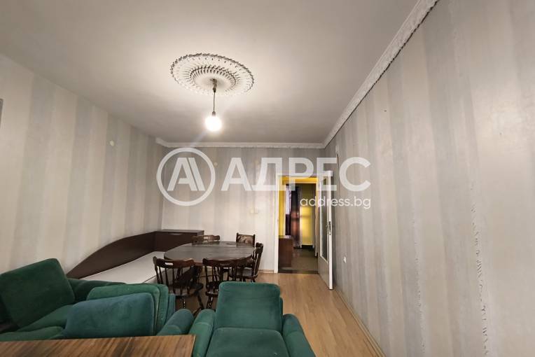 Тристаен апартамент, Русе, Широк център, 675551, Снимка 1