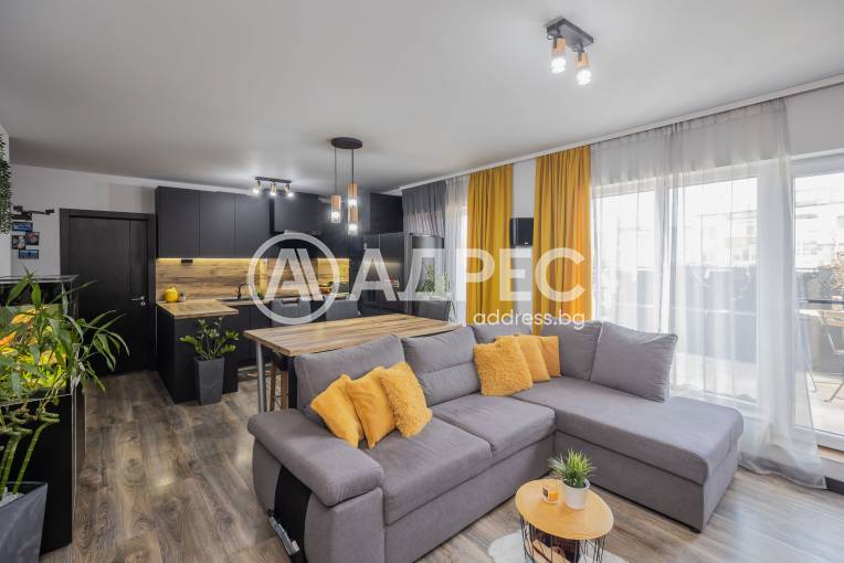 Многостаен апартамент, Варна, Трошево, 685552, Снимка 1