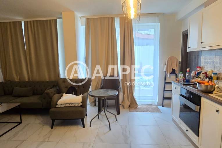 Тристаен апартамент, Шумен, Център, 685553, Снимка 2