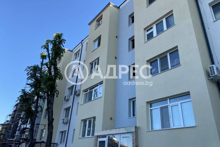 Гарсониера, Хасково, Червена стена, 550554, Снимка 1