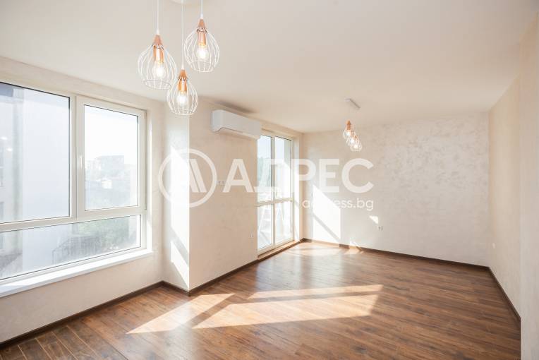 Тристаен апартамент, Варна, Зимно кино Тракия, 665554, Снимка 1