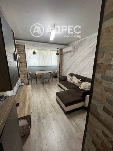 Тристаен апартамент, Велико Търново, Широк център, 672556, Снимка 1