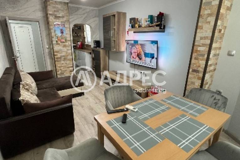 Тристаен апартамент, Велико Търново, Широк център, 672556, Снимка 11