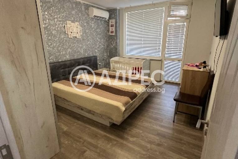 Тристаен апартамент, Велико Търново, Широк център, 672556, Снимка 8