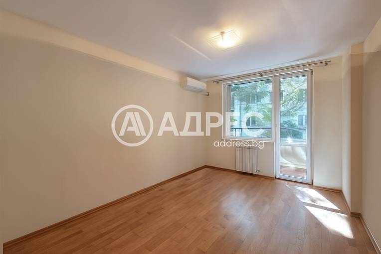 Многостаен апартамент, София, Лагера, 675556, Снимка 2