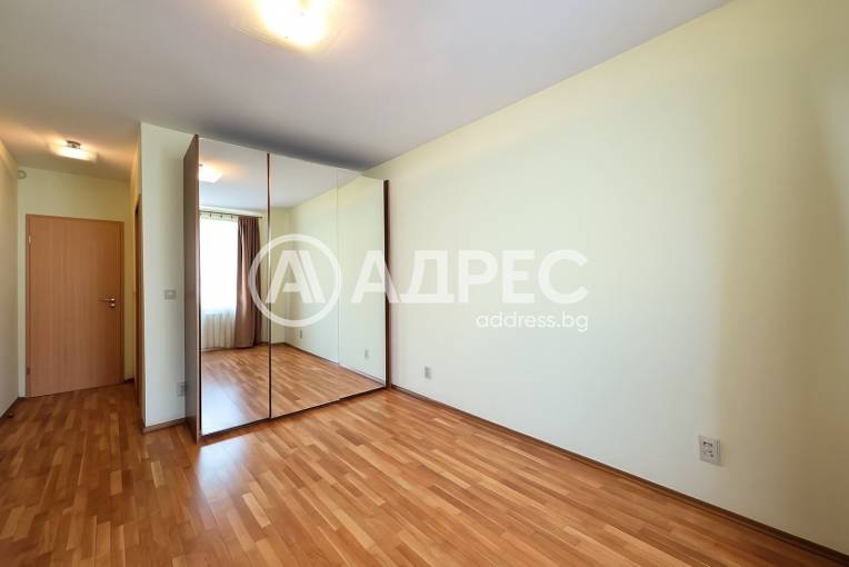 Многостаен апартамент, София, Лагера, 675556, Снимка 3