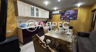 Къща/Вила, Комарево, 683556, Снимка 9