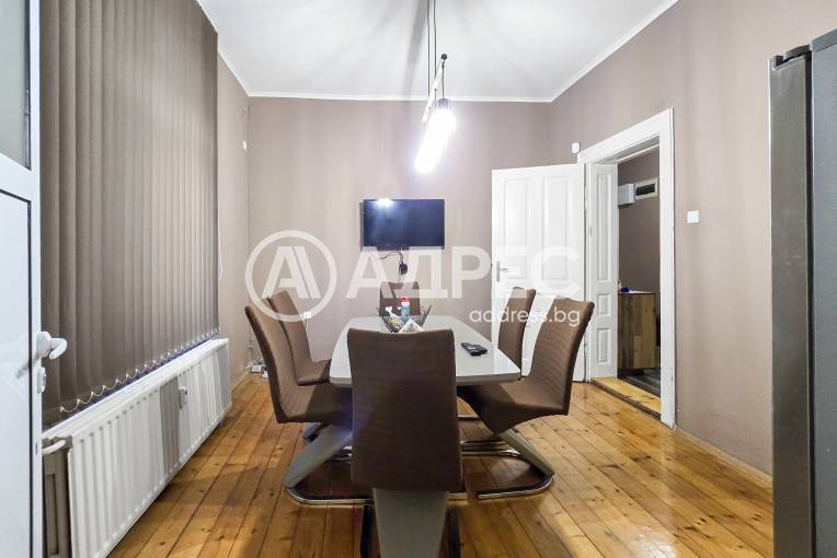 Тристаен апартамент, Плевен, Идеален център, 677557, Снимка 1