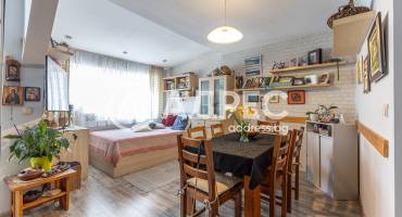 Тристаен апартамент, Варна, Окръжна болница, 700557, Снимка 1