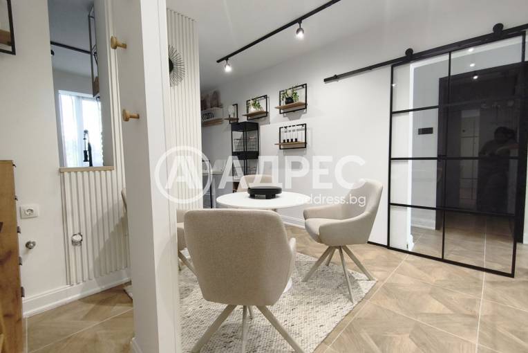 Тристаен апартамент, София, Гео Милев, 670560, Снимка 10