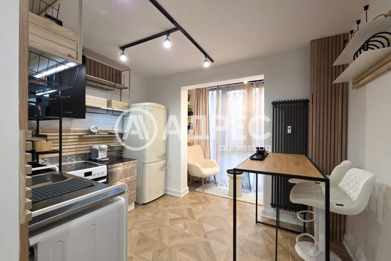 Тристаен апартамент, София, Гео Милев, 670560, Снимка 3