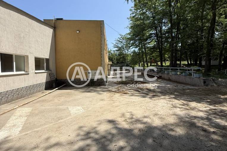 Хотел/Мотел, Добрич, Промишлена зона - Север, 657562, Снимка 1