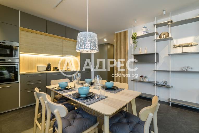 Тристаен апартамент, Варна, Бриз, 692562, Снимка 1