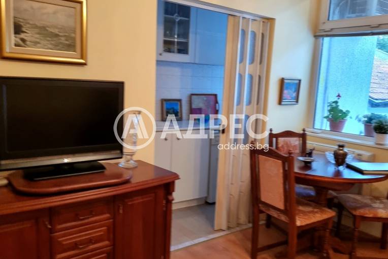 Къща/Вила, Варна, Зимно кино Тракия, 674563, Снимка 13