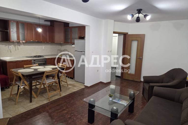 Тристаен апартамент, Варна, Зимно кино Тракия, 692564, Снимка 1
