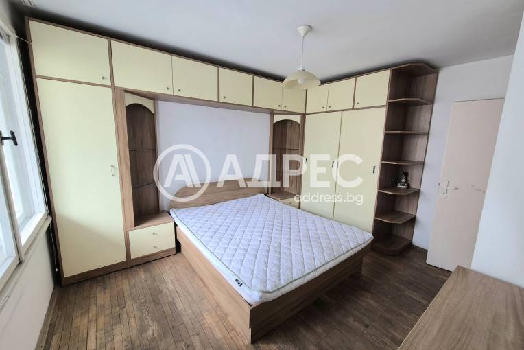 Тристаен апартамент, Варна, Център, 694564, Снимка 2