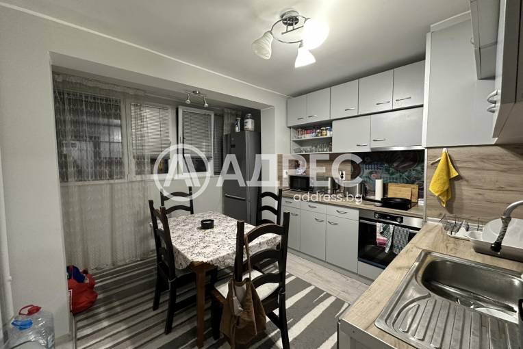 Тристаен апартамент, Плевен, ВМИ, 678565, Снимка 2