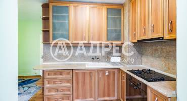 Тристаен апартамент, Варна, Икономически университет, 672566, Снимка 1