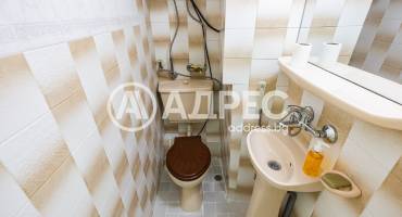 Тристаен апартамент, Варна, Икономически университет, 672566, Снимка 21