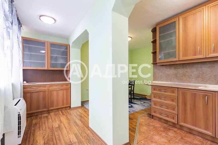 Тристаен апартамент, Варна, Икономически университет, 672566, Снимка 12