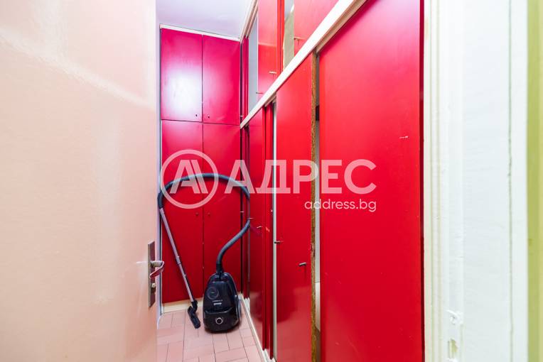 Тристаен апартамент, Варна, Икономически университет, 672566, Снимка 19