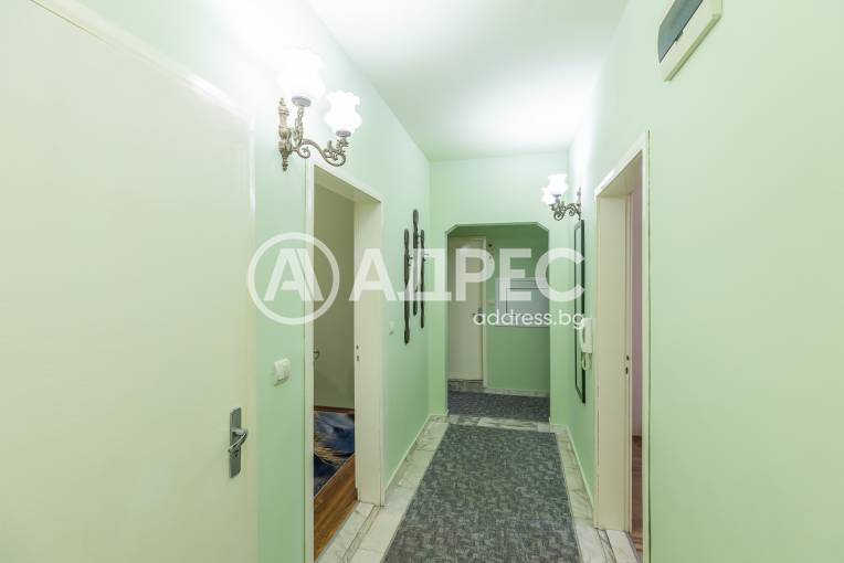 Тристаен апартамент, Варна, Икономически университет, 672566, Снимка 25