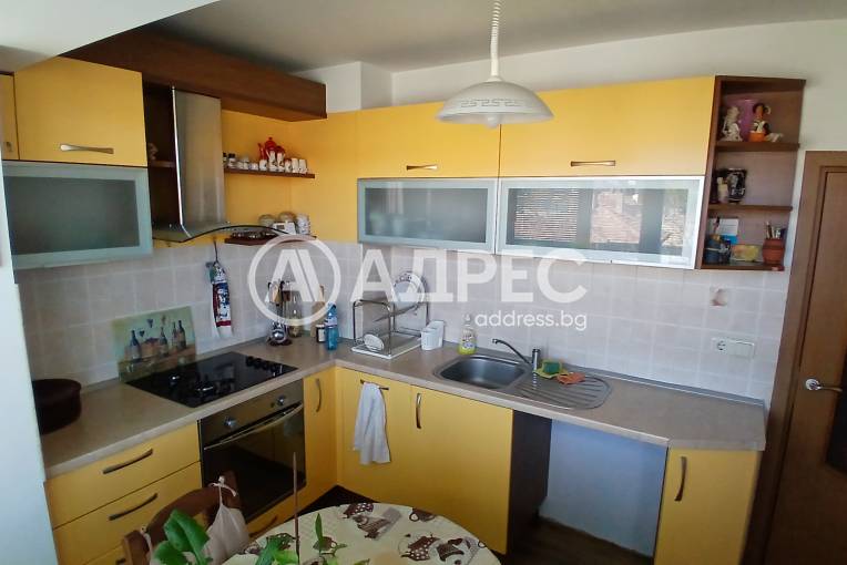 Двустаен апартамент, Нови пазар, 653567, Снимка 1