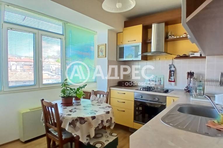 Двустаен апартамент, Нови пазар, 653567, Снимка 2