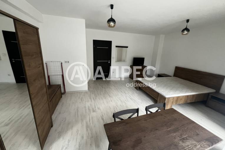 Двустаен апартамент, Габрово, Широк център, 702567, Снимка 1