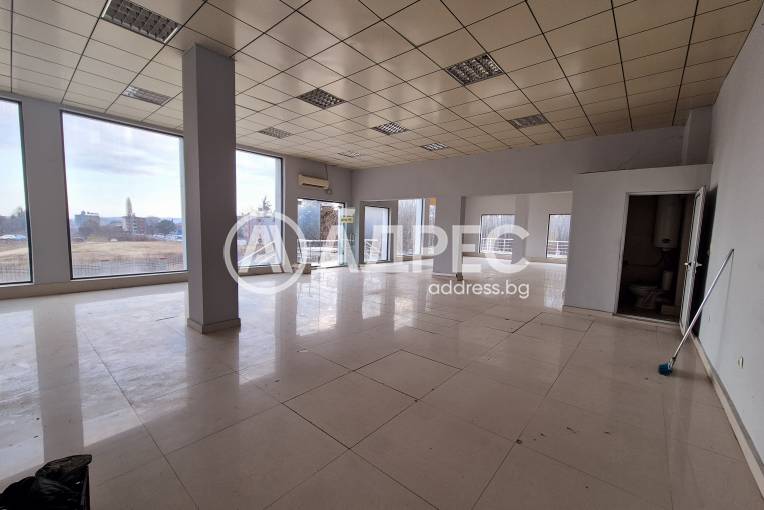 Търговски помещения, Варна, Западна Промишлена Зона, 676568, Снимка 4