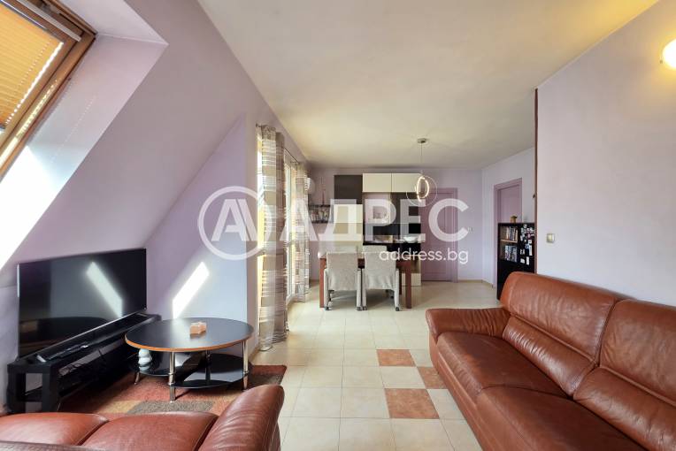 Тристаен апартамент, София, Оборище, 680569, Снимка 2