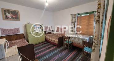 Къща/Вила, Безмер, 683570, Снимка 1