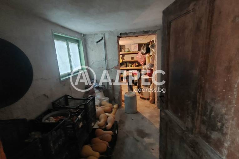 Къща/Вила, Безмер, 683570, Снимка 8