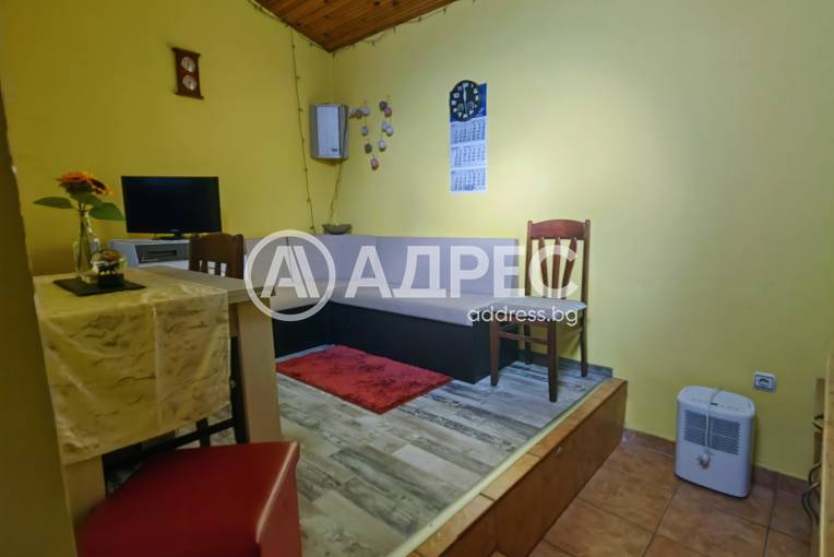 Къща/Вила, Варна, Автогара, 677571, Снимка 3