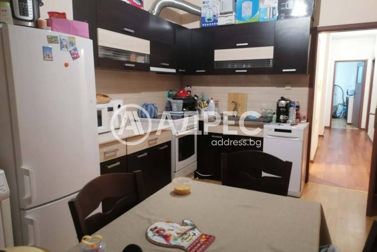 Тристаен апартамент, Ямбол, Аврен, 684571, Снимка 1