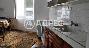 Тристаен апартамент, Благоевград, Широк център, 499573, Снимка 1