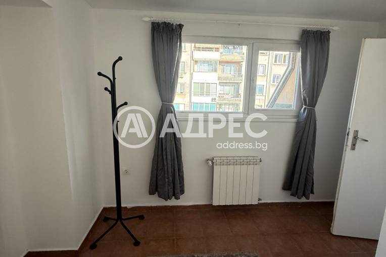 Двустаен апартамент, София, Гео Милев, 683574, Снимка 11