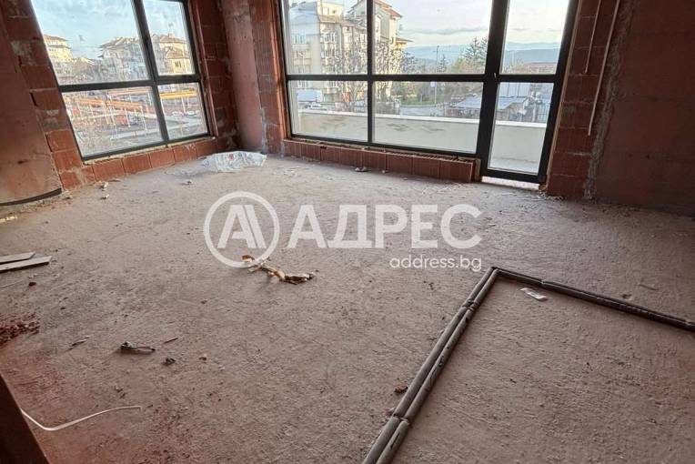 Тристаен апартамент, Велико Търново, Картала, 678575, Снимка 1