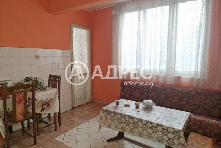 Двустаен апартамент, Ямбол, Хале, 679576, Снимка 13