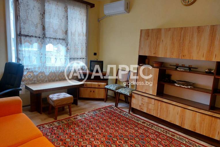 Двустаен апартамент, Бургас, Център, 692578, Снимка 2