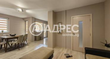 Тристаен апартамент, Русе, Център, 700579, Снимка 1