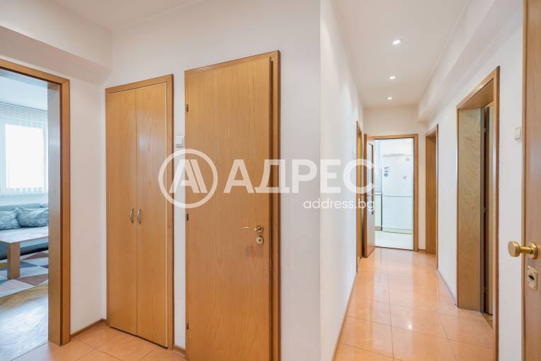 Двустаен апартамент, Варна, Базар "Левски", 683580, Снимка 17